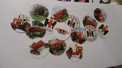 Pre Cut One Inch Bottle Cap Images! Red Tractor Free Shipping
