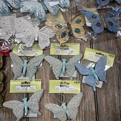 Lot of 31 – Butterfly Clips Craft Embellishments Scrapbook Wreaths