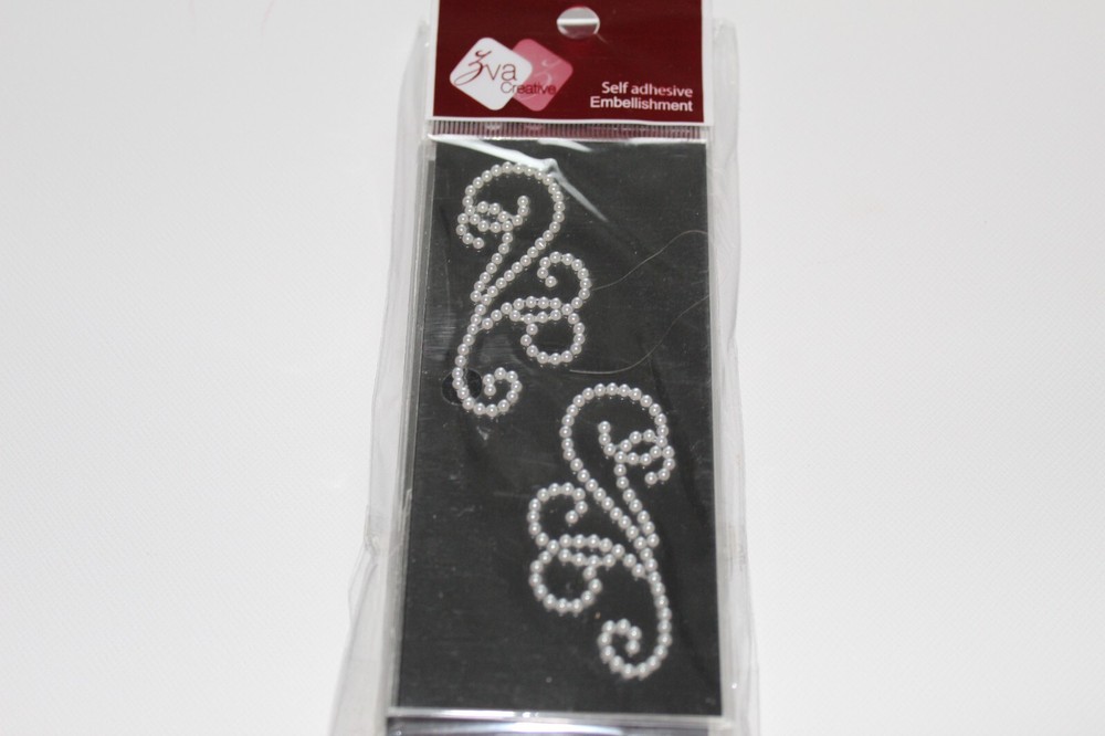 ZVA Creative Self Adhesive Crystals – Symmetrical C Clear Crystals CRW02CA 106