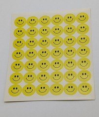 Self Adhesive Smiley Face Stickers 15mm – 42 labels x 5 sheets