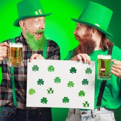 1000 Pcs St. Patrick’s Day Stickers Roll Green Laser Shamrock Lucky Clover Spa