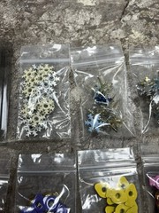 Christmas Card Making Scrapbooking Lot of 17 Brads Eyelets Embellishment. Lot 1
