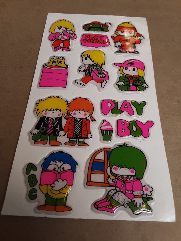 Vintage 80’s Puffy Sticker Boy Girl Hippies Playing Tennis «Play Boy»