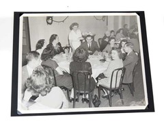 Paper Mounting Corners White Full 12mm 1/2″ PKG 108 – Archival Photo Corners