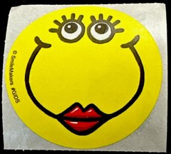 HAPPY FACE STICKER✨😘🥰😘🥰😘✨2 1/2” X 2 1/2”✨VERY CUTE✨😍✨