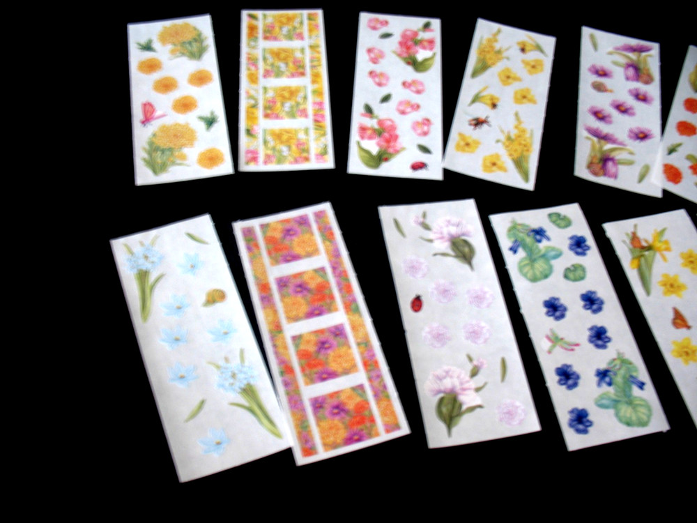 Lot Vintage paper, Months in Bloom stickers, Holly Days & Dazzle, Soft Linen Pk