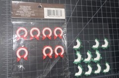 Recollections CHRISTMAS Red & Green Holly Mistletoe 10pc & Wreaths 7pcs