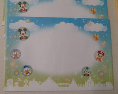 NEW TOKYO DISNEYLAND DISNEY STATIONARY SET PAPERS AND MATCHING ENVELOPES