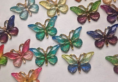 CraftBuddyUS 20 pcs 1.5in x 1in Assorted Acrylic Mixed Butterflies