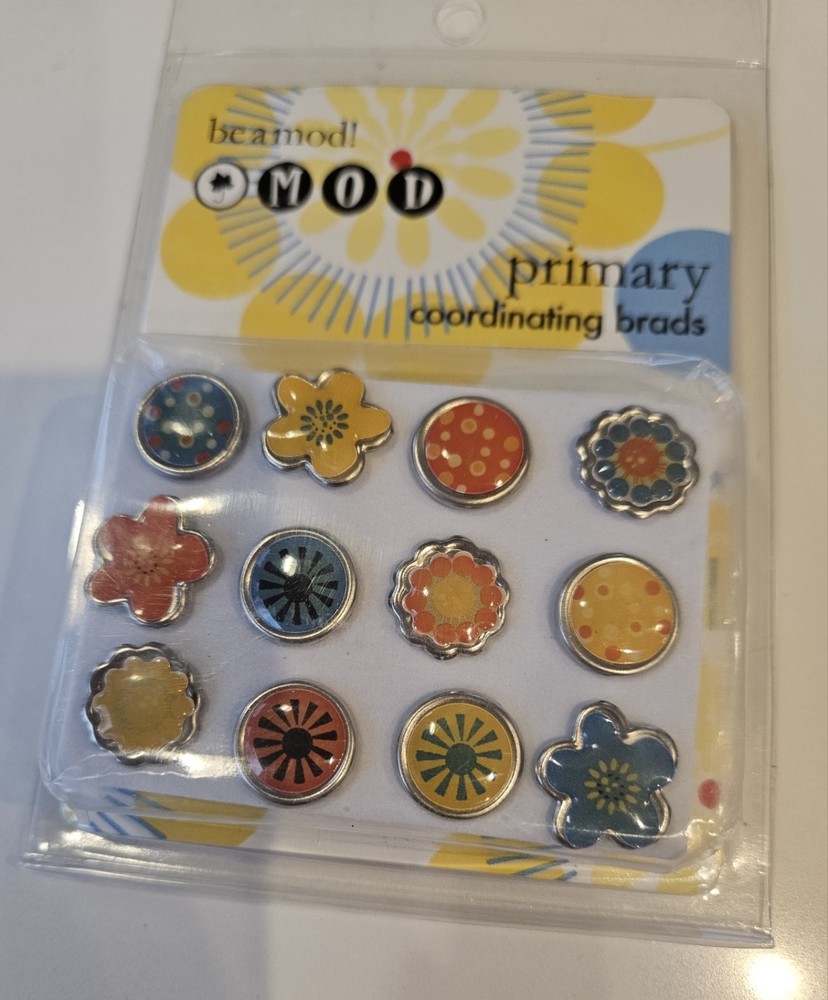 Autumn Leaves – Mod -Primary – Flower -12 -Epoxy Brads – New