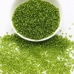4000 pcs Light Green Glass Beads 2mm Silver Foil lined + Storage Box Jewelry
