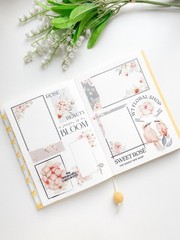 Pre-Cut Sweet Rosé Washi Tape Roll – Decorative Japanese Paper for Journaling, S