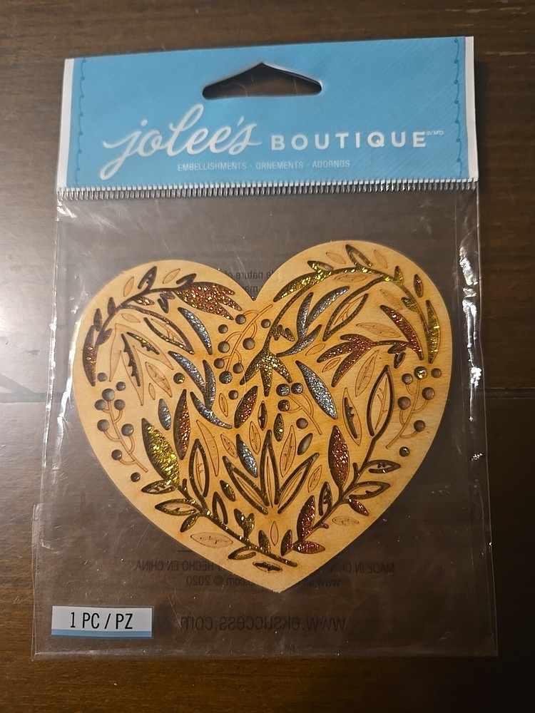 Jolee’s Boutique PATTERNED WOOD HEART Scrapbooking Embellishment
