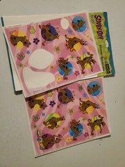 Vintage Hallmark Stickers Scooby-Doo Pink Funky Background ’70s Style