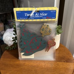 Ellison Designs «Twice As Nice» Laser Overlays Die Cuts – Xmas Tree – 21 Package
