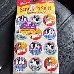 Lot of 432 Vintage Trend Scratch n Sniff Stinky Stickers T-6490 Awesome Animals