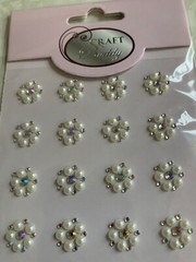 3D ADHESIVE GEMSTONE PEARLS & GEMSTONES FLOWER 20PCS