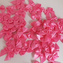 Micomon 50pcs 1.2-Inch Mini Ribbon Bows for Crafts 3/8″ ribbon, Hot.Pink