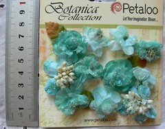 Sugared Minis – TEAL BLUE Blossoms x 11 Fabric Flowers 25-35mm Pet C2b