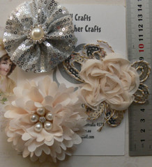 CREAM & SILVER Sequin Pearl Fabric Organza 3 Flower Mix 65-80mm K1 NJC