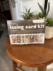 Cosmo Cricket «Friends» Lacing Card Kit – NIP