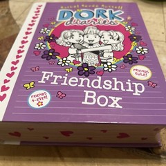 DORK DIARIES: FRIENDSHIP KIT By Rachel Renee Russell Hardcover Scrapbook Rare