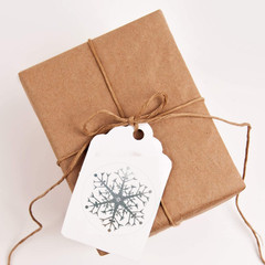 500Pcs Christmas Clear Stickers 1.0 Inch Silver Foils Snowflake Elk Roll Label S
