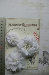 WHITE Layered Designs 3 Mixed Flowers Pack – Fabric 45-70mm across Manor House