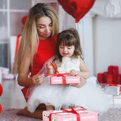 872 Pcs Valentines Heart Stickers, 3 Sizes 5 Colors Self-Adhesive Glitter Foam H