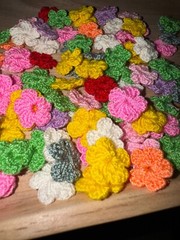Crochet Flowers Small 100 pcs Pastel Spring Crafts Decoration New Holiday Card D