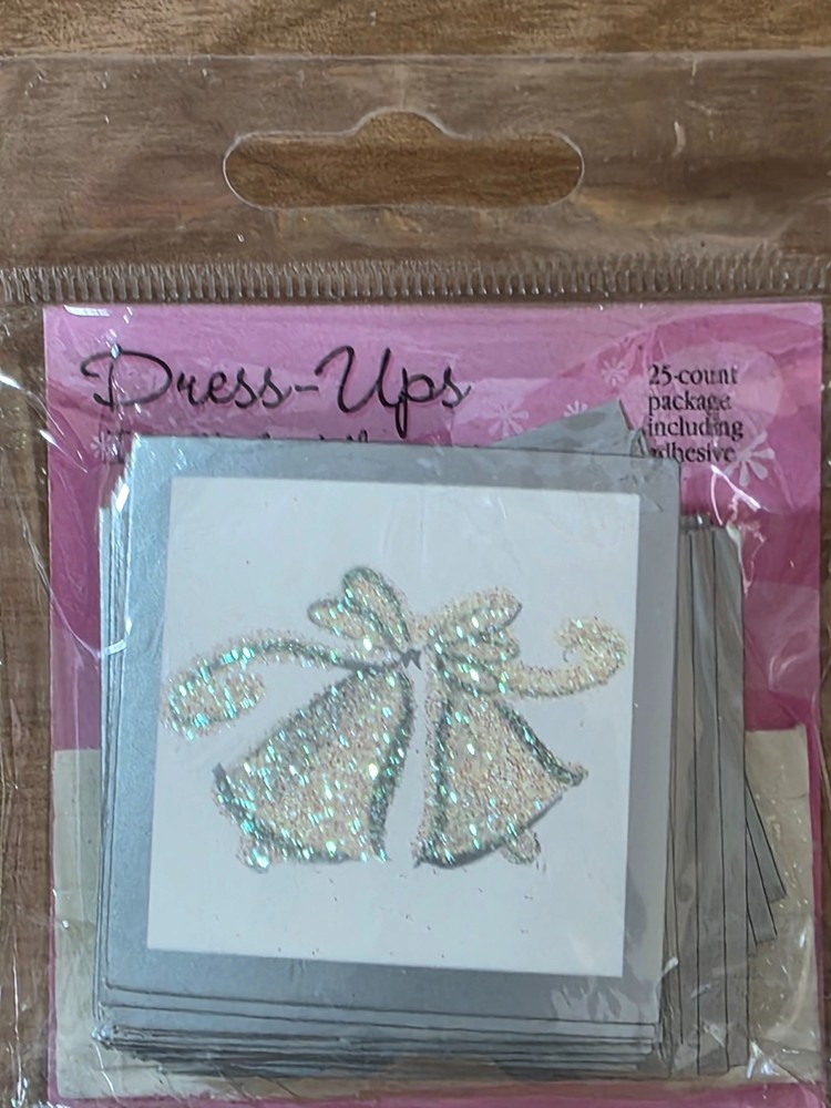 Masterpiece Studios Dress-Ups WEDDING BELLS Flat Cards w/Adhesive – 25 pcs