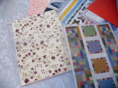 Lot Holly Days, Dazzle, quilted, flower buds strips.