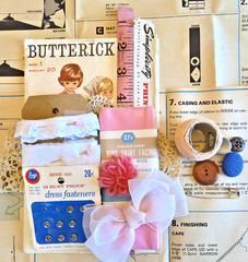 Vintage Sewing Ephemera Junk Journal Kit Pattern Papers Lace Notions Craft Lot