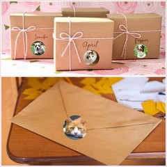 UVUXO 600 Pcs Cat and Dog Stickers for Kids- 1.5 Inch Round Sticker Roll 16