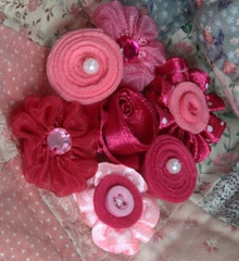 FABRIC Mini Flowers PINK Mix – 9 per Pk Mixed Styles 20-25mm Expressions Pet GB