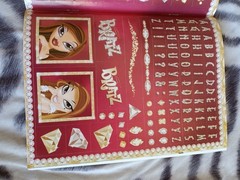 Bratz Dazzle N’ Shimmer Sticker Book Diary Stickers Fashion & Glamour Multicolor