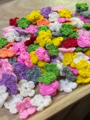 Crochet Flowers Small 100 pcs Pastel Spring Crafts Decoration New Holiday Card D