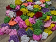 Crochet Flowers Small 100 pcs Pastel Spring Crafts Decoration New Holiday Card D