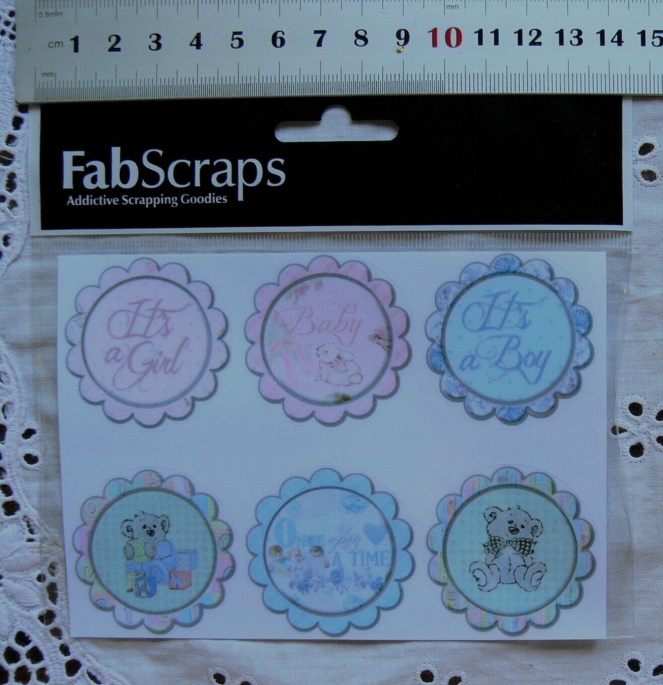 Royal BABY Round Stickers & Elegant WORDS – 4cm Across – Flat Stickers LT6