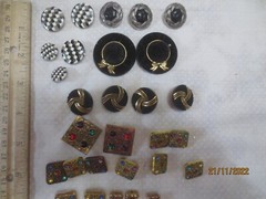 29 Vintage Crafting Buttons Fancy – Black Hats Rhinestone Silver & Gold tone