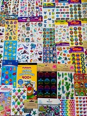500 STICKER CARTOON THEME, FROZEN Mickey Mouse LION KING BARBIE Harry Potter+