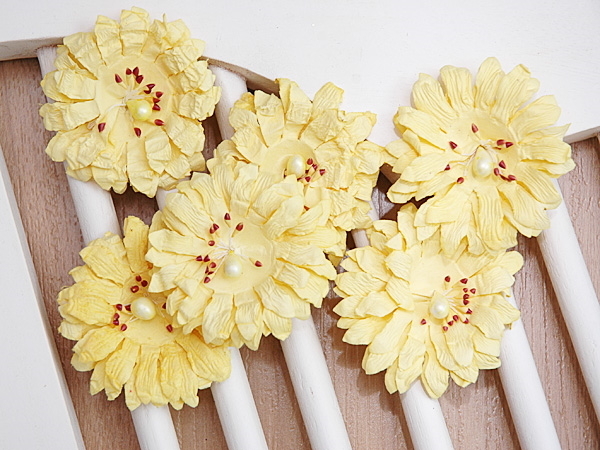 SUNFLOWER / GERBERA 6 Pack YELLOW with Centre – PAPER – 50-55mm Manor House ConB