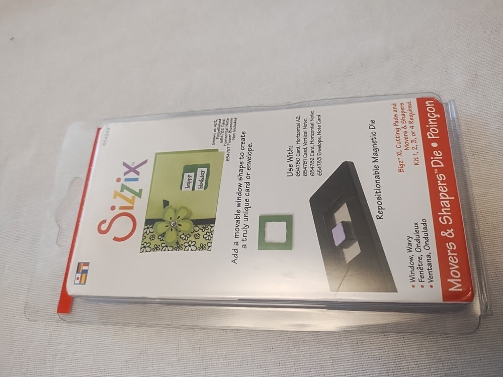 New Sizzix Die #654949 REPOSITIONABLE WINDOW SHAPE MAGNETIC DIE Movers & Shapers