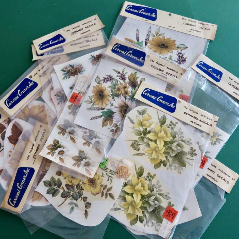 Vtg Ceramic Decals Mixed Media Water Mount Transfers Lot T Yellow Daisy Floral