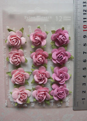 FAIRYDALE ROSES ORCHID PINK – 12 x 20-23mm with leaves =30-35mm PAPER Prima EALB