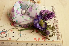 Flower 7 PURPLE & WHITE Paper 3 Styles 15-80cm Across Manor House VA4