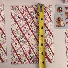 PAPYRUS Valentine’s Day treat bags 5″ x 7” WITH STICKERS & SEALS ( 6 Count)