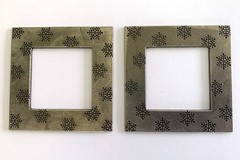Lot of 2 Making Memories SNOWFLAKE SQUARE CHARMED FRAMES 2-1/4″ X 2-1/4″