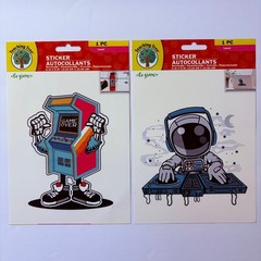 RETRO Decal Lasercut Stickers 6×9 ASTRONAUT DJ on TURNTABLE | ARCADE 2pcs