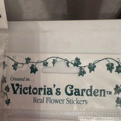Victoria’s Garden Real Flower Stickers, Holiday Theme, Multicolor Assorted